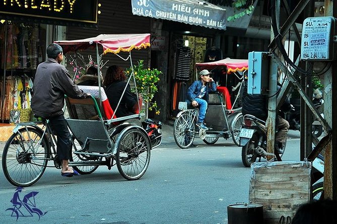 Private tour - Hanoi old quarter cyclo tour (2 hours) - What the streets feel like from the seat