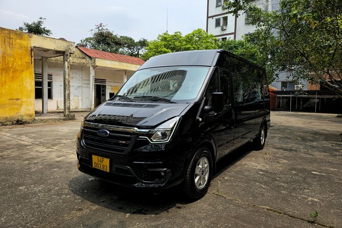 Private Transfer Between Hanoi City and Noi Bai Airport (HAN) - The vehicle, luggage, and comfort level