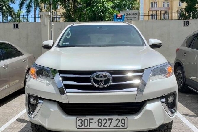 Private Transfer from Hanoi Airport HAN to Old Quarter - Who will get the best value