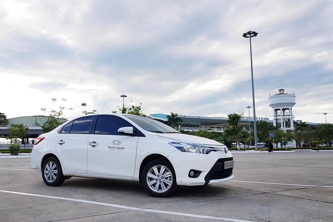 Private Transfer: Noi Bai Airport to/from Ha Noi City Center - The 40-minute drive to Hoan Kiem