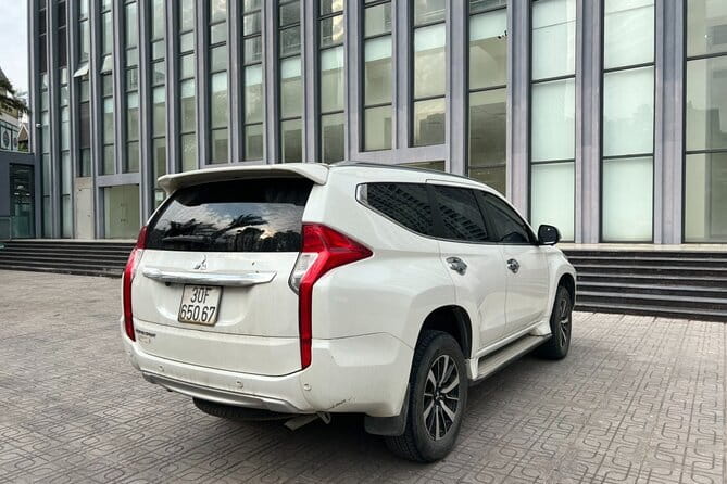 Private Transfer Service from Hanoi to Ha Long Bay - Meeting in Hanoi and confirming pickup details