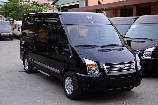 Private Transfers Hanoi <=> Halong One Way by Limousine Vehicles - Inside the limousine for the 2-hour-15-minute drive