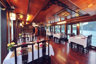 Renea Cruises – BEST Small Boat in Bai Tu Long & Halong Bay