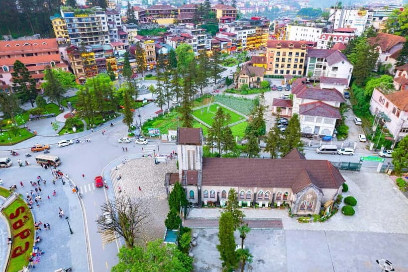 Sapa 3-Day Trekking Adventure from Hanoi - Day one: Sapa town and the walk to Cat Cat Village