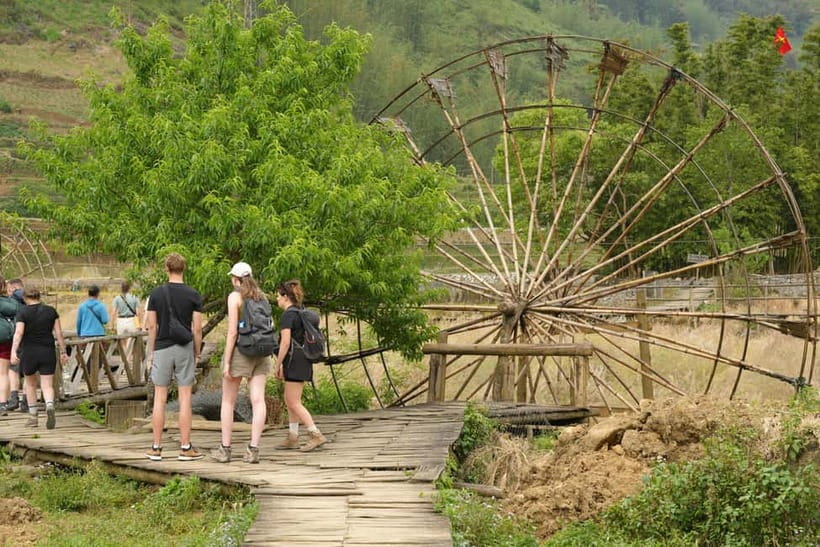 Sapa 3-Day Trekking Adventure from Hanoi - Day two: the Muong Hoa route from Y Linh Ho to Ta Van