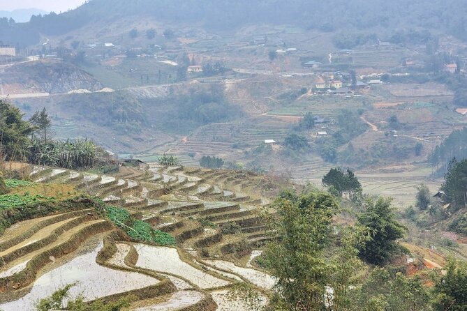 Sapa - Bac Ha Trek Tour - Night Train & Bus & Homestay overnight - Sunday morning at Bac Ha Market