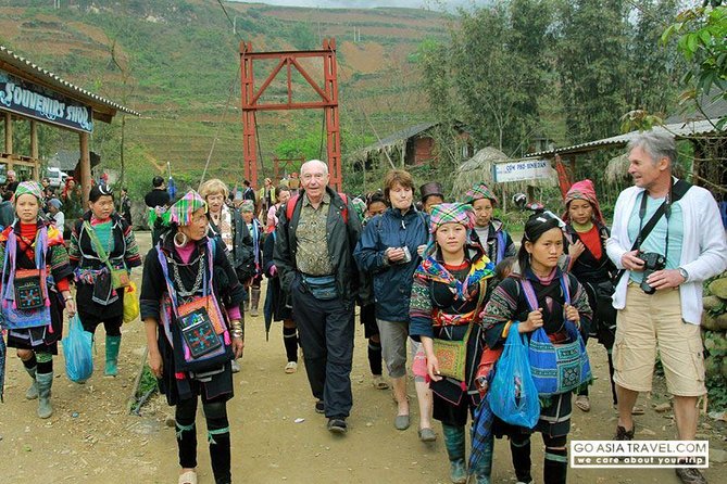 Sapa - Bac Ha Trek Tour - Night Train & Bus & Homestay overnight - Hoang A Tuong’s Castle and Pho Village