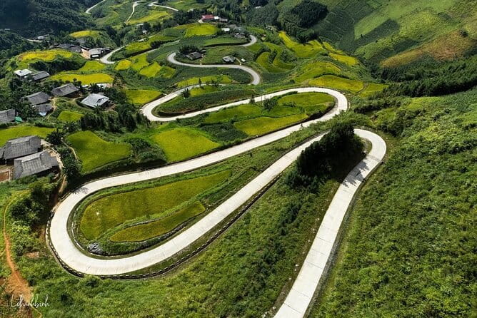 Sapa - Ha Giang Loop Tour 5 days 4 nights - Day 1: Hanoi to Ha Giang and peaceful Du Gia