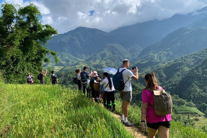 Sapa Trekking Tour 2 Days 1 Night By Bus - What the guides add to the walk