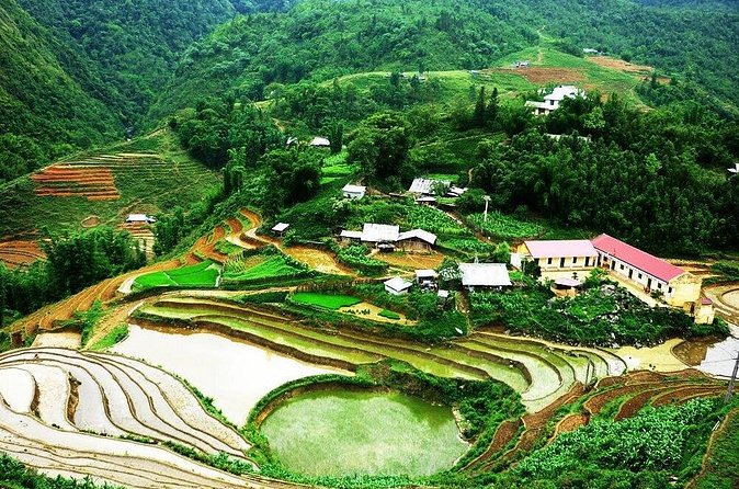 Sapa Trekking Tours - 2 Days 1 Night Stay At Homestay - Group size, pickup, and practical details
