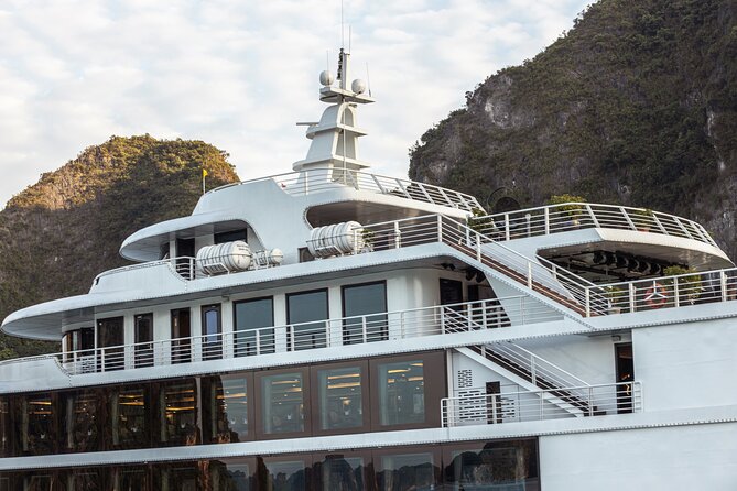 Sea Octopus Cruise - The Top Luxury Day Tour in Halong Bay - Titov Island for swimming or the summit view