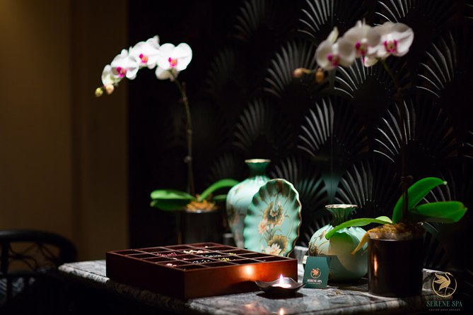 Serene Experience Spa Package - The wooden tub gives the treatment a gentle start