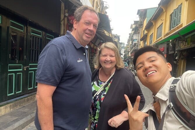 Small-group Hanoi Highlights Weekend Walking Tour - Four Hanoi landmarks, one useful afternoon