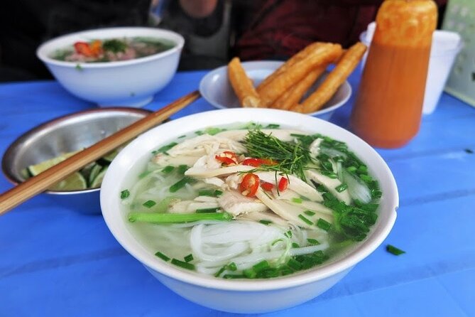 Small Group Hanoi Street Food Walking Tour with Local Guide - What you actually eat and drink