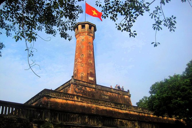 Small-group motorbike sightseeing and food tour in Hanoi - Why a motorbike is a smart way to see Hanoi