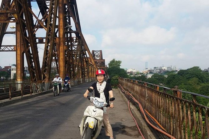Small-group motorbike sightseeing and food tour in Hanoi - Huu Tiep Lake and the downed B-52
