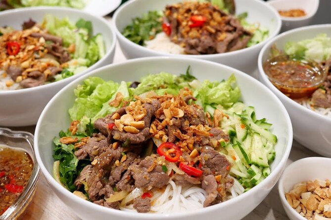 Street Food Tour with a Guide - A street-level introduction to Hanoi food
