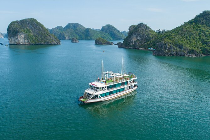 Sweetness Cruise Ha Long Bay: Caves, Kayaking, Swimming & Lunch - Sung Sot Cave: the most impressive stop