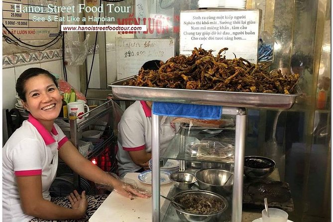 Tasting 8 Different Hanoi Street Foods at Noon Time - What the 10 tastings include