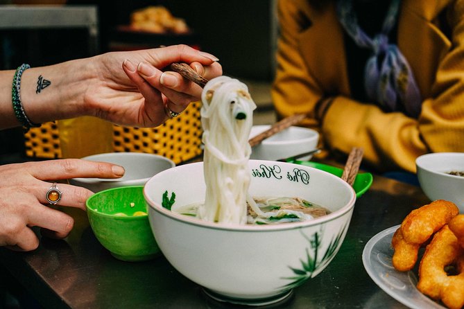 The 10 Tastings of Hanoi With Locals: Private Street Food Tour - Key points to know before booking