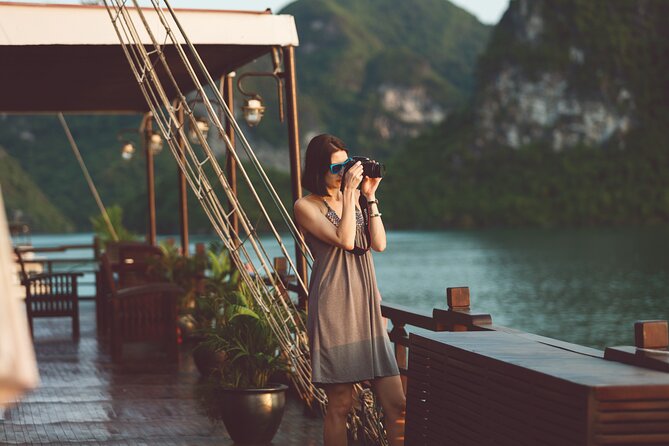 Top 1 Ha Long-Lan Ha Bay Luxury 5 Star Cruises & Balcony Cabin - A cabin that is simple but private