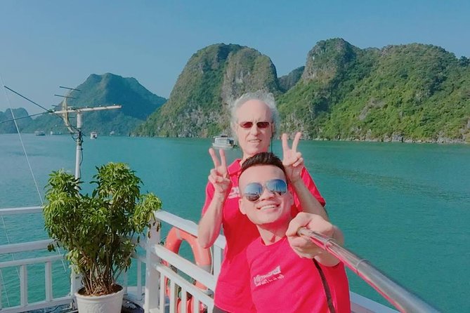 Top 1 Ha Long-Lan Ha Bay Luxury 5 Star Cruises & Balcony Cabin - Swimming, beaches, and the limits of popularity