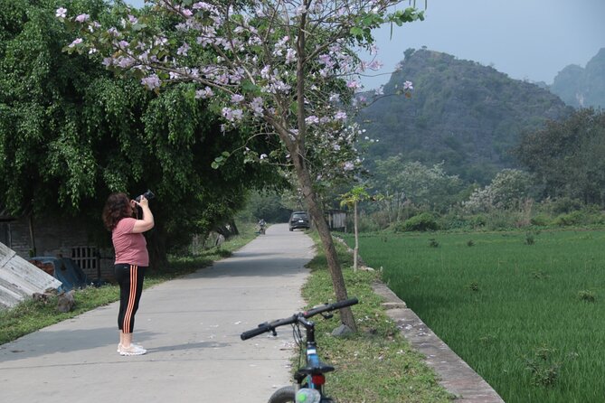 Trang An and Bich Dong Luxury Small Group Tour with Cycling - What the $79 price really covers