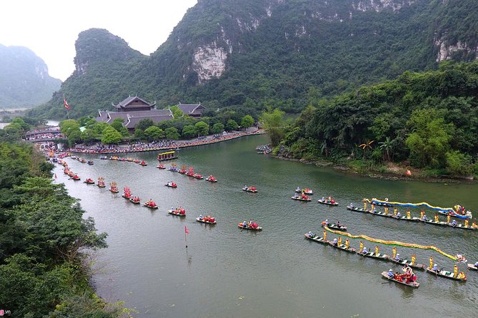 Trang An grottoes - Bai Dinh Pagoda Day Tours - A 7:30 am start and a long return to Hanoi