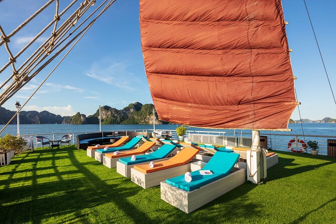 Verdure Lotus Classic Cruise in Halong Bay & Lan Ha Bay (2D1N) - Cooking class and evening on the boat