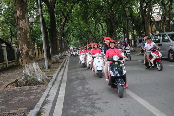 Vespa City Tour &Train Street Female With Ao Dai Riders 4,5 Hours - Meeting the female riders in Ao Dai