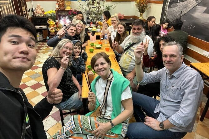 Walking Tour in Hanoi Old Quarter with Street Food & Coffee - Why the private format matters